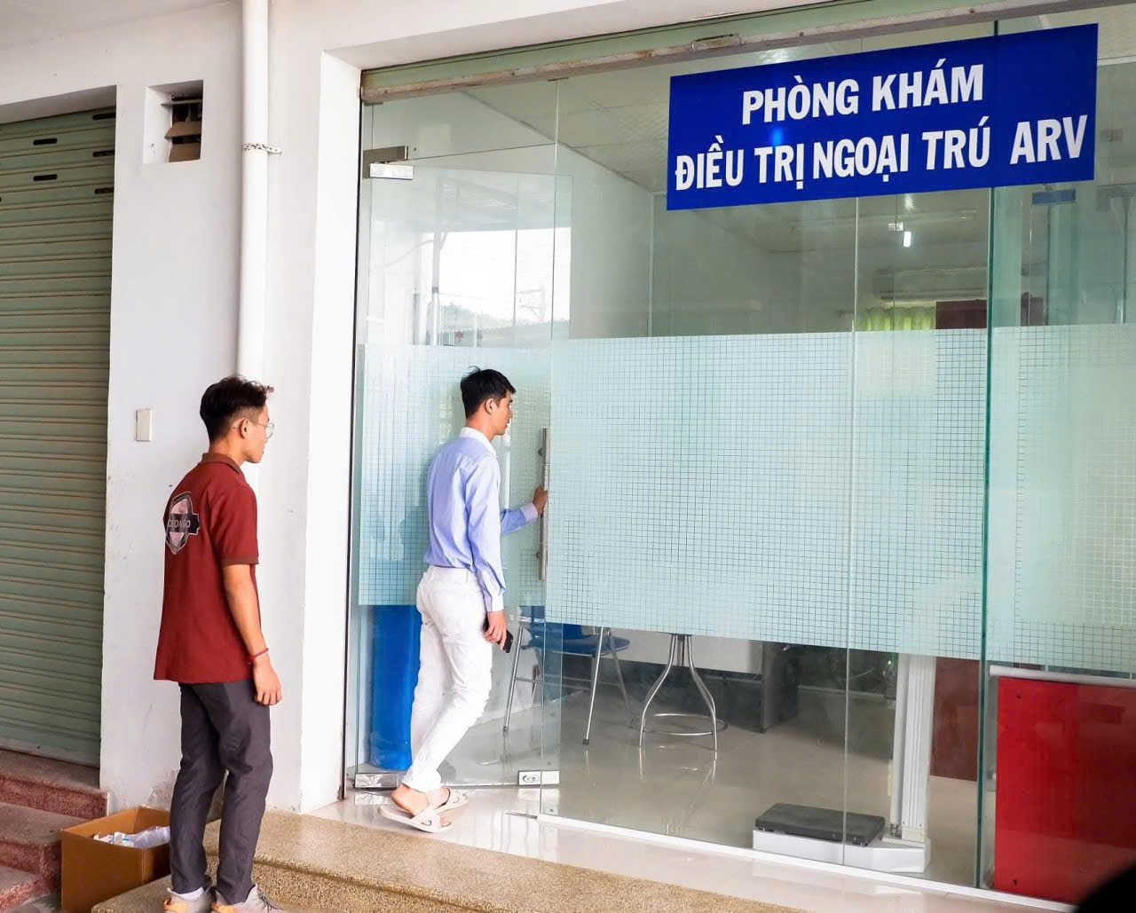 PrEP có an toàn không? Hiểu đúng về tác dụng phụ để chủ động phòng ngừa HIV